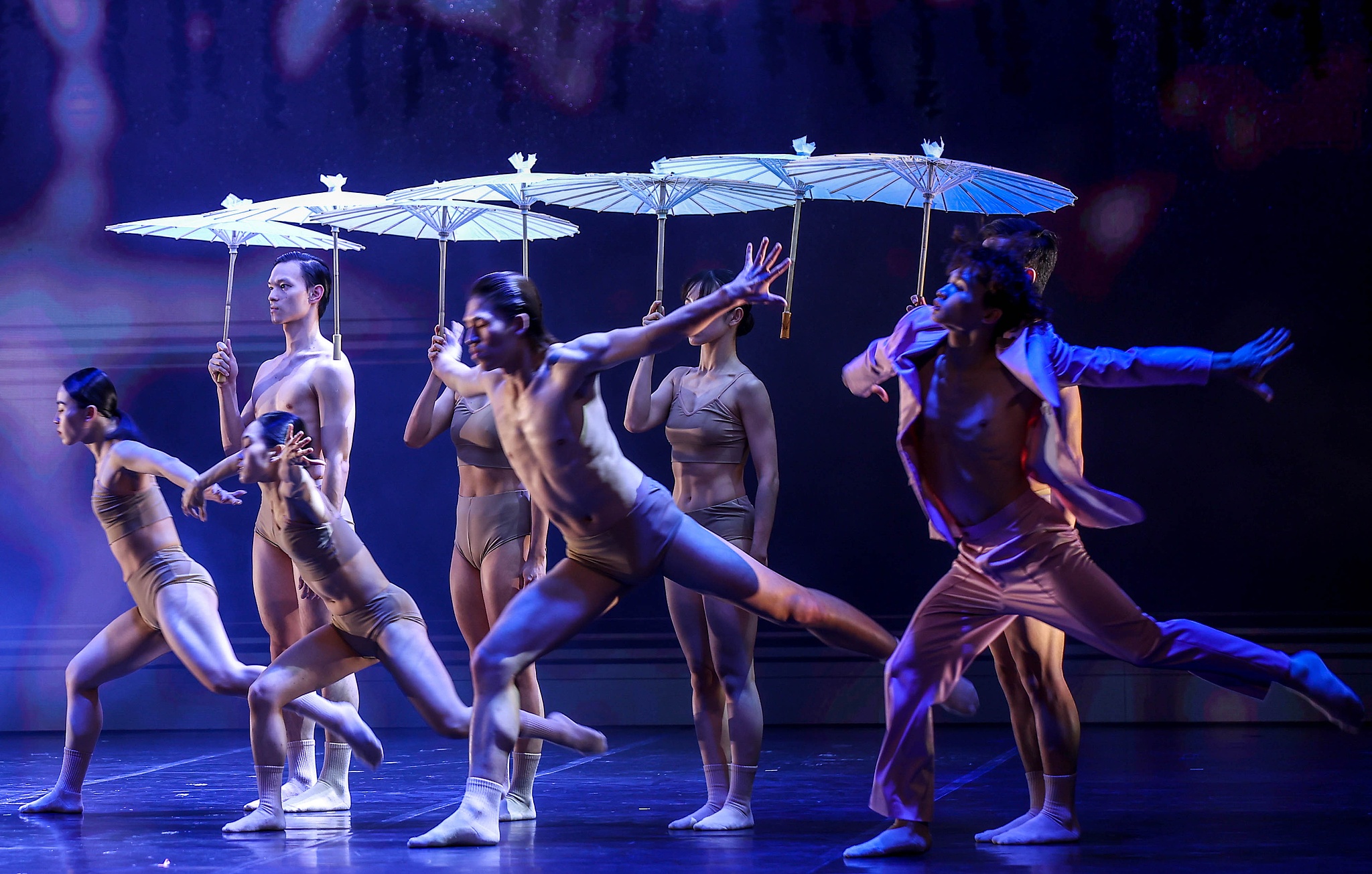 Bridging cultures through ballet: China-Russia artistic exchange