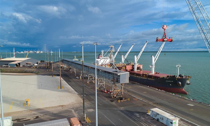 A bird's eye view of Darwin Port's cargo wharf in Australia. /Xinhua